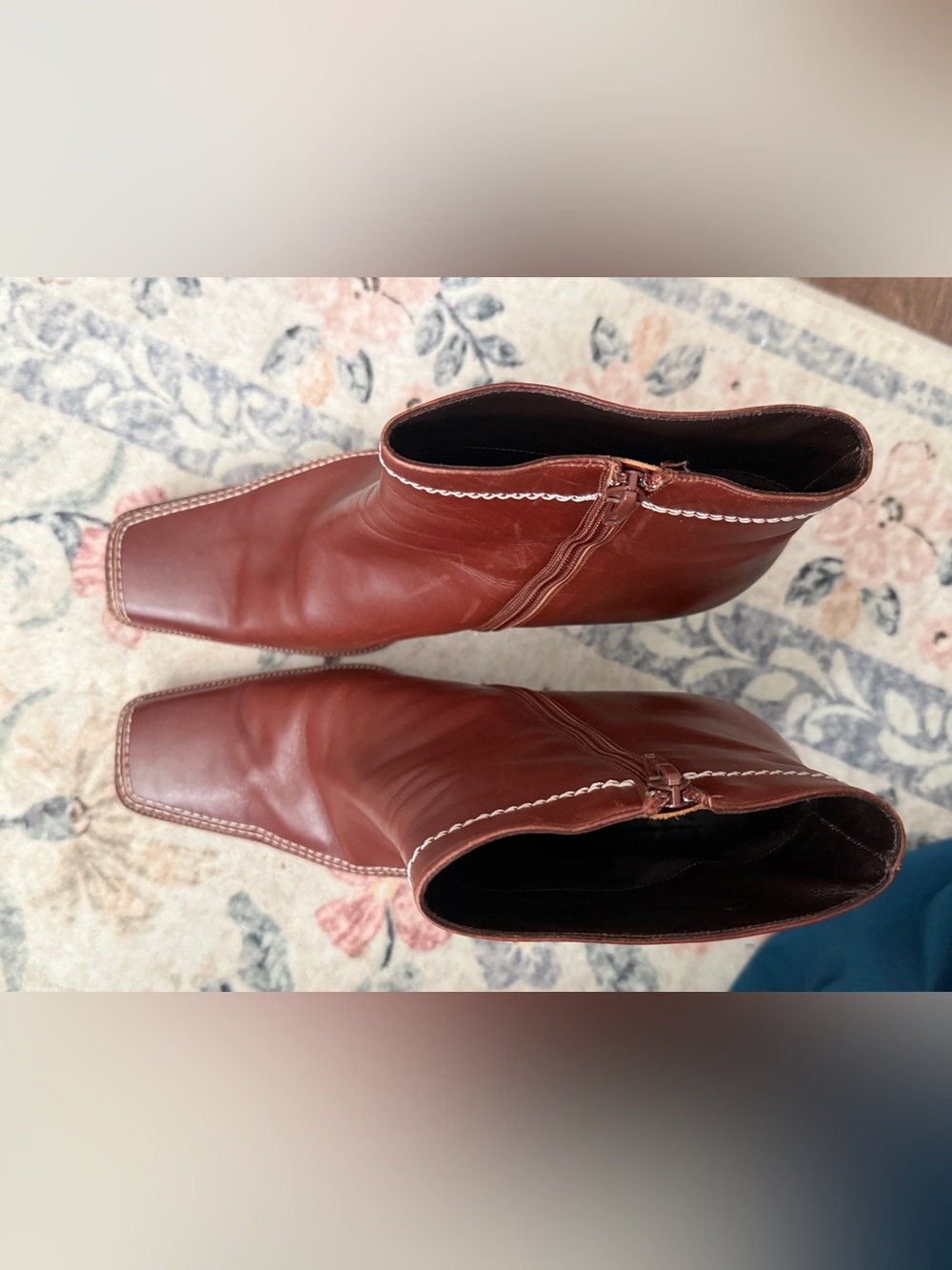 Via Spiga Women’s Brown Leather Ankle Boots with Contrast Stitching - Picture 4 of 8